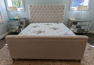 lot 11 image: Restoration Hardware King Chesterfield Tufted Fabric Panel Bed
