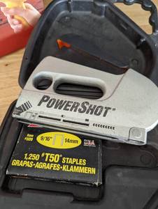 lot 114 image: Wagner Heat Tool and Power Shot Stapler