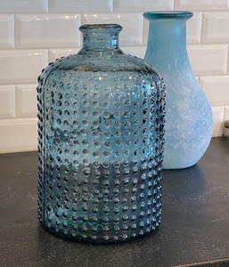 lot 135 image: Beautiful Home Decor Grouping