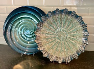 lot 134 image: Two Decorative Art Glass Style Beautiful Chargers