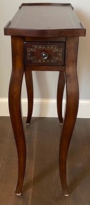 lot 140 image: Lovely Petite  Inlaid Hooker Accent Table