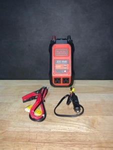 lot 16 image: BLACKDECKER 500-Watt Portable Car Power Inverter with Dual USB Ports. See Pictures