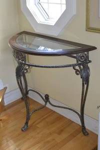 Flower and Leaf Sofa Table