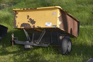 lot 13 image: Cub Cadet Lawn Mower Dump Trailer