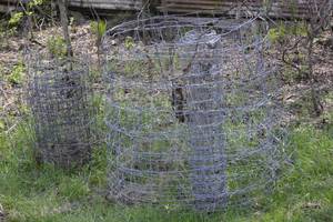 lot 35 image: lot of fencing