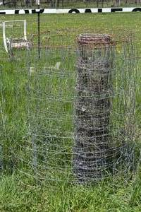 lot 37 image: lot of fencing