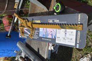 lot 65 image: GOLDENROD fence stretcher-splicer tool