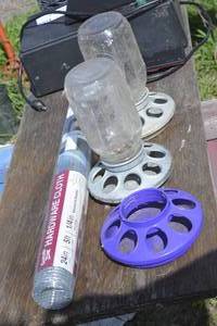 lot 73 image: Feeders