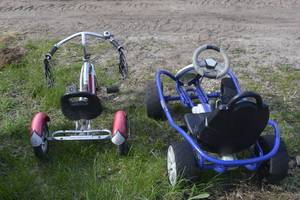 lot 90 image: 2 bikes 34 wheeled