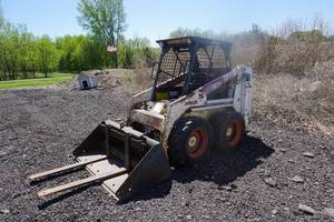 Bobcat 743 Skid Loader Skid Steer