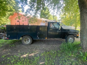1987 Chevy Model R30 UtilityService Truck