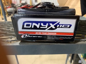 ONYX 110 ACDC Peak Charger