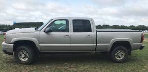 2005 Chevy Silverado LS 2500 HD 4x4 Diesel