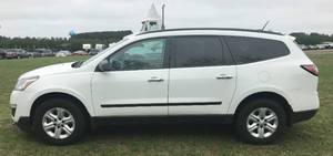 2017 Chevy Traverse LS AWD