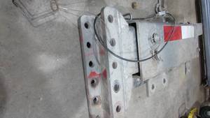 lot 40 image: Hydraulic Brake Actuator With Adjustable Channel