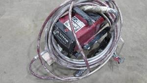 lot 45 image: Titan 440 Airless Paint Sprayer With Gun