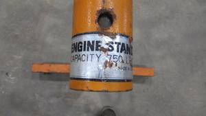 lot 73 image: Engine Stand