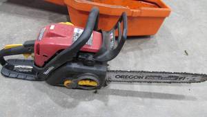 lot 5 image: Home Lite Chainsaw with Case