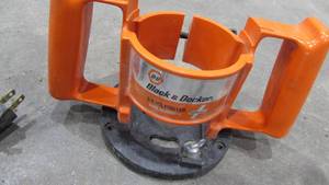 lot 8 image: Craftsman Commercial Router