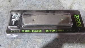 lot 17 image: NIB Ion Ice Auger Blades