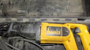 lot 21 image: Dewalt Reciprocating Saw With Case