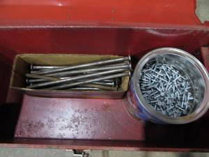 lot 87 image: Metal Tool Box With Contents