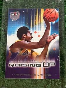 Kobe Bryant 2003 Fleer Raising Up Card #8