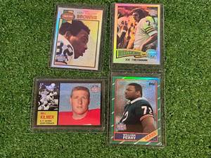 4 Topps Reserve Archives Cards