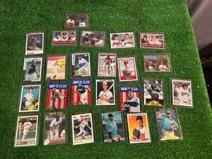 25 Different Baseball Cards - Mostly RCs