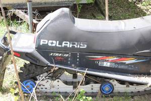 lot 275 image: Polaris SKS 400 Snowmobile