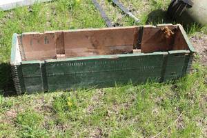lot 323 image: Vintage Wooden Dummy Round 50-cal Military Cartridge Box
