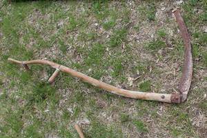 lot 337 image: Vintage Hand Sickle