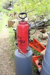 lot 355 image: Chapin Industrial Concrete Sprayer