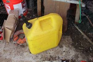 lot 366 image: 5-Gallon Plastic Diesel Fuel Can
