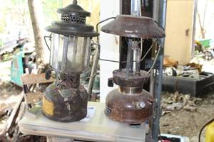 lot 369 image: Lot of (2) Camping Lanterns