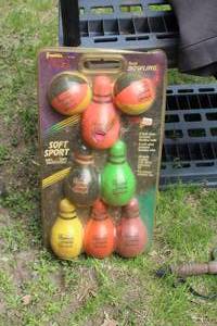 lot 387 image: Franklin Youth Soft Sport Bowling Set
