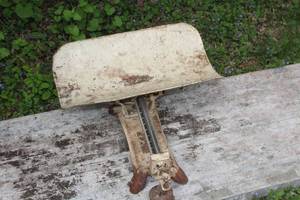 lot 389 image: Vintage Metal Scale