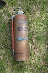 lot 408 image: Vintage Randolph Soda Acid Fire Extinguisher