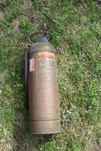 lot 414 image: Vintage Pyrene Soda Acid Fire Extinguisher