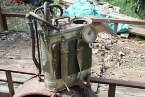 lot 418 image: Vintage Parco Products Co Fire Pump