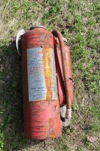 lot 419 image: Vintage Ansul Fire Extinguisher