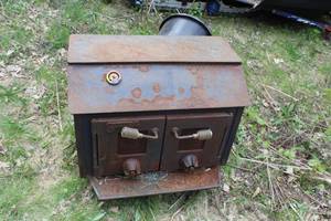 lot 425 image: Vintage Stove