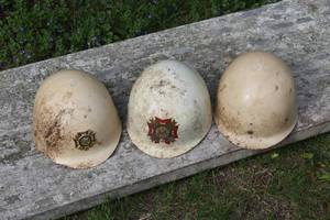 lot 430 image: Lot of (3) Vintage VFW Military Helmets