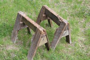 lot 434 image: Lot of (2) Wooden Sawhorses