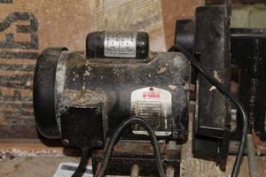 lot 527 image: Ring Master 12 hp Electric Motor