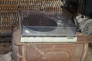 lot 531 image: Vintage Technics SL-B3 Record Player