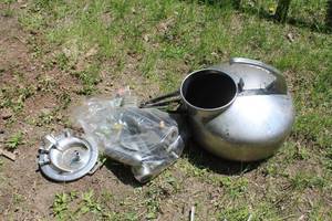 lot 447 image: Babson Bros The Surge Milker Stainless Steel Milking Can w Accessories