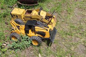 lot 449 image: Lot of (2) Vintage Toy Graders