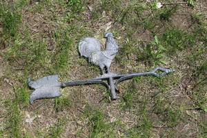 lot 467 image: Rooster Theme Weather Vane Topper