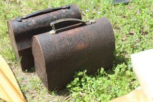 lot 472 image: Lot of (2) Vintage Metal Lunch Boxes